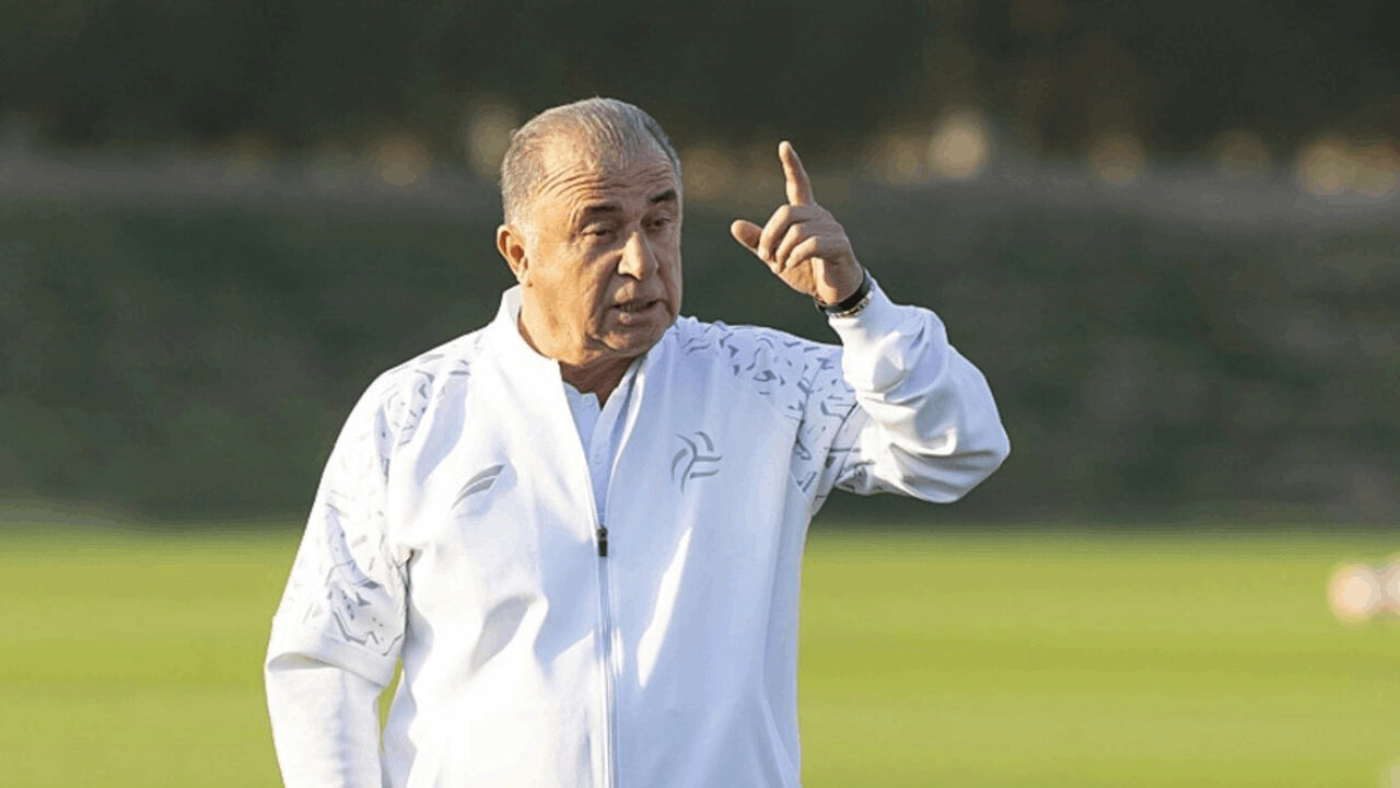 Fatih Terim Suudi kültürüne çabuk alıştı! Kolundaki saatin fiyatı dudak uçuklattı - 2. Resim