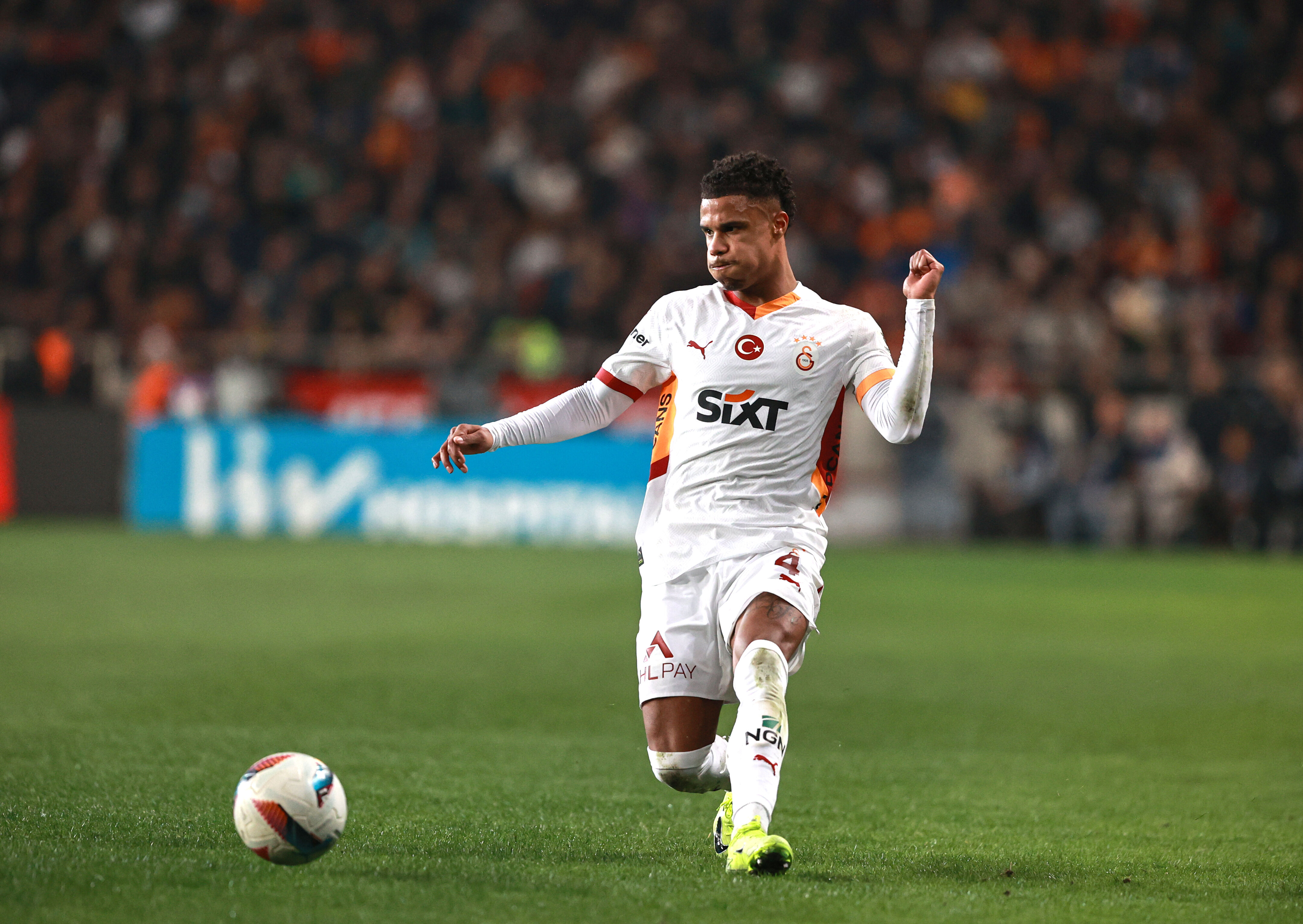 Nihat Kahveci'den penaltı yorumu! 'Sakın 'VAR niye çağırmadı? demeyin' - 3. Resim