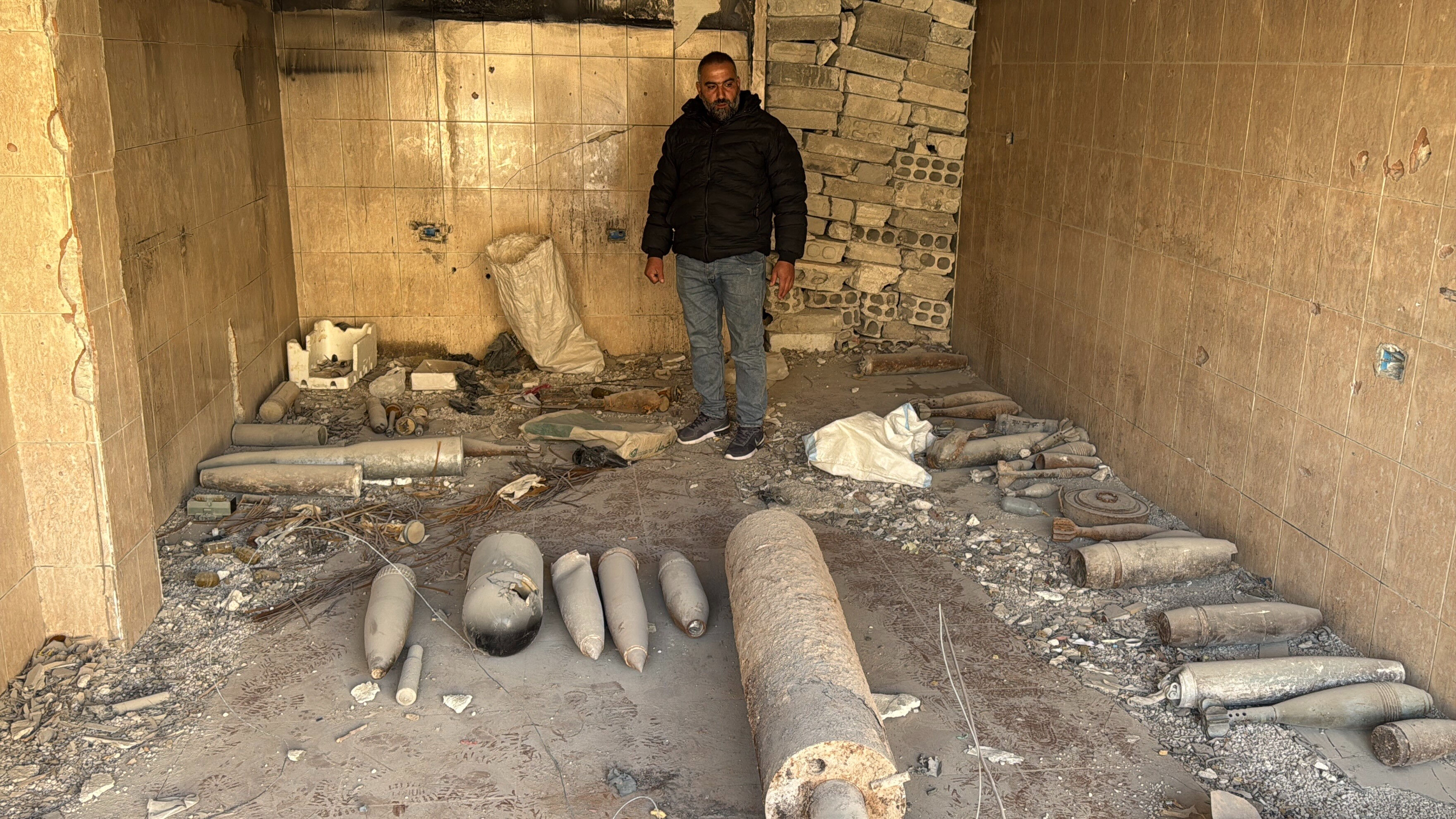 Suriye'de katliam izlerini taşıyan mahalle! Esad'ın bombaları harabeye çevirmiş Suriye'de katliam izlerini taşıyan mahalle! Esad'ın bombaları harabeye çevirmiş - 3. Resim