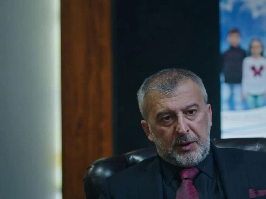 Ünlü oyuncu Hüseyin Avni Danyal kötü haberi duyurdu! "Hayatını kaybetti" - 2. Resim