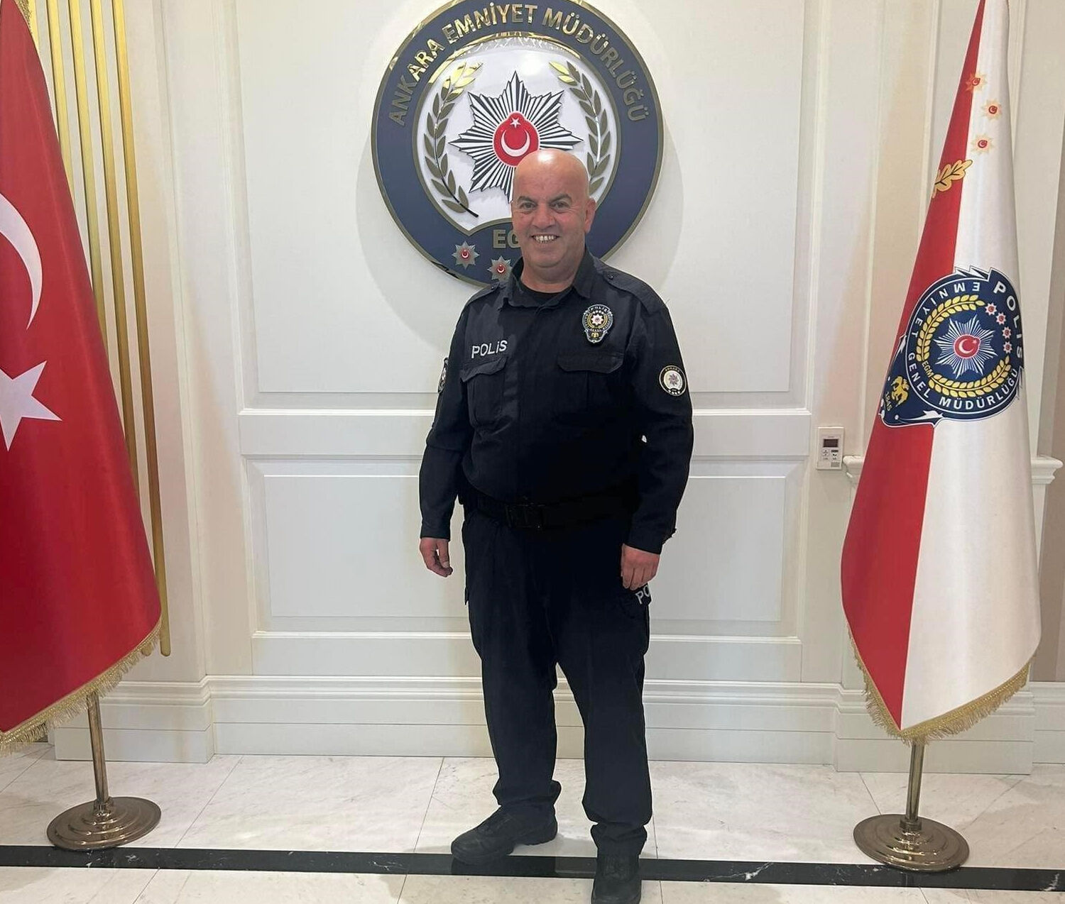 Zimem Defteri geleneği! Garibanın 200 bin liralık veresiye borcunu tek kalemde kapattı - 1. Resim