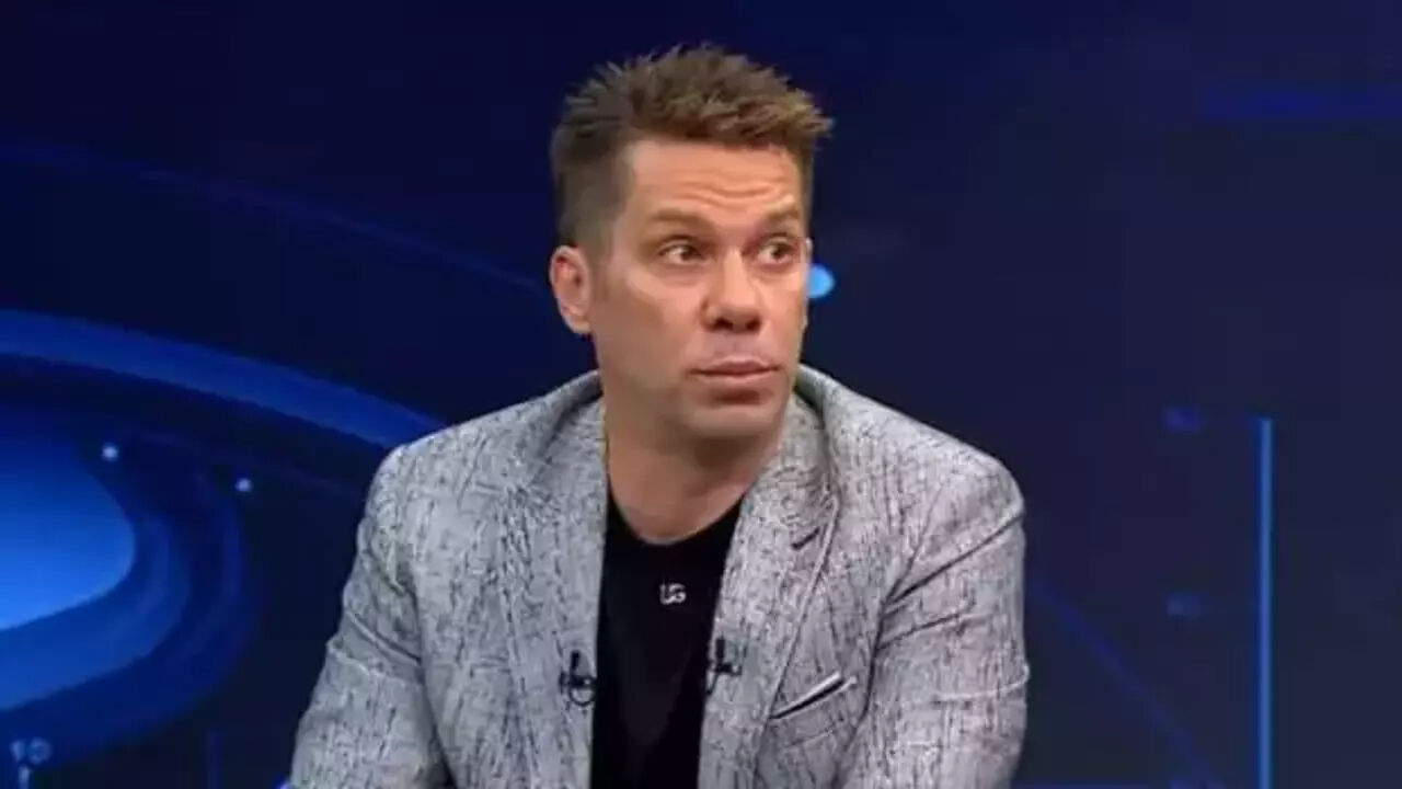 Fırat Aydınus, Adana Demirspor'un kırmızı kartını değerlendirdi! Fırat Aydınus, Adana Demirspor'un kırmızı kartını değerlendirdi! - 3. Resim