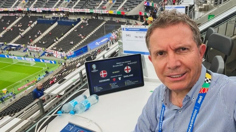 Keçiörengücü - Sakaryaspor maçını anlatırken kalp krizi geçirdi! Erdoğan Arıkan hastaneye kaldırıldı Keçiörengücü - Sakaryaspor maçını anlatırken kalp krizi geçirdi! Erdoğan Arıkan hastaneye kaldırıldı - 1. Resim