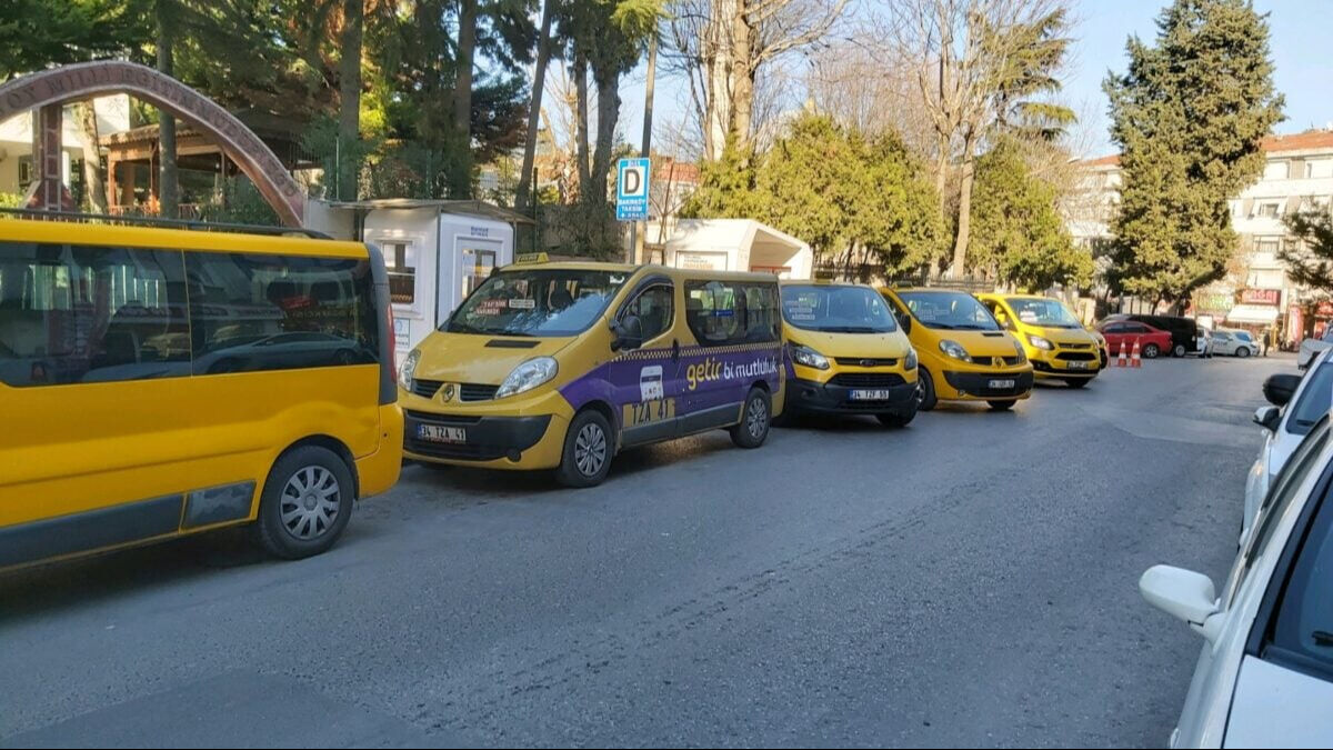 İstanbul'da minibüs ve dolmuş dönüşümü: UKOME'nin tarihi kararıyla taksiye geçiş süreci! İstanbul'da minibüs ve dolmuş dönüşümü: UKOME'nin tarihi kararıyla taksiye geçiş süreci! - 3. Resim