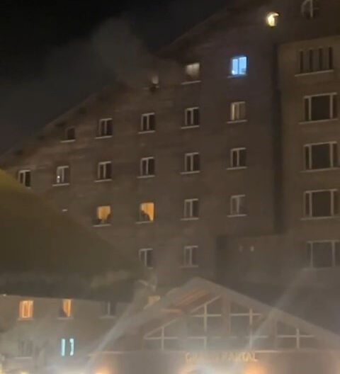 Bolu'da can pazarı! Çarşaflarla kurtulmaya çalıştılar - 1. Resim