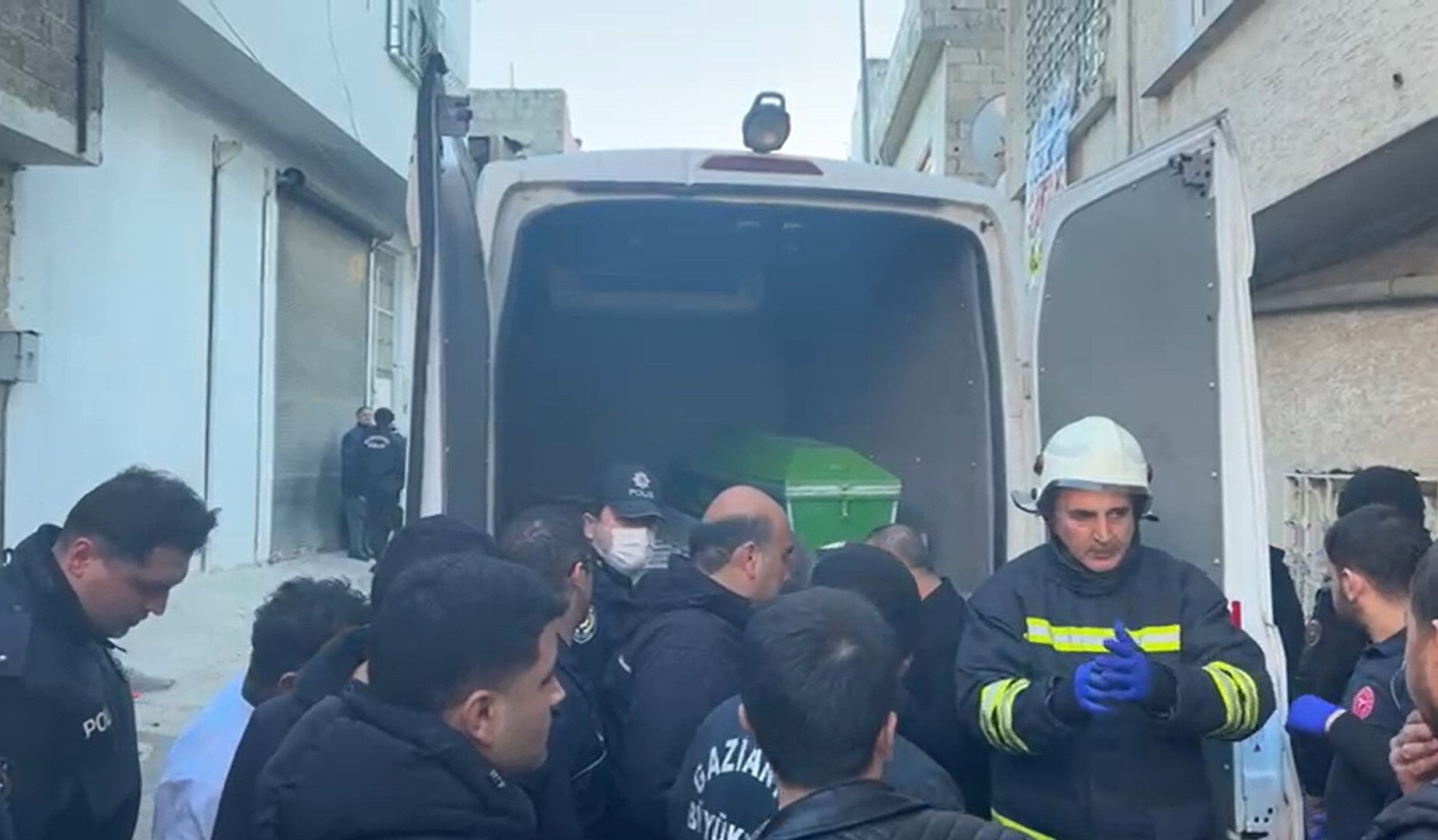 Gaziantep'teki faciada kahreden detay! 1 ve 3 yaşındaki iki çocuk yanarak öldü - 4. Resim