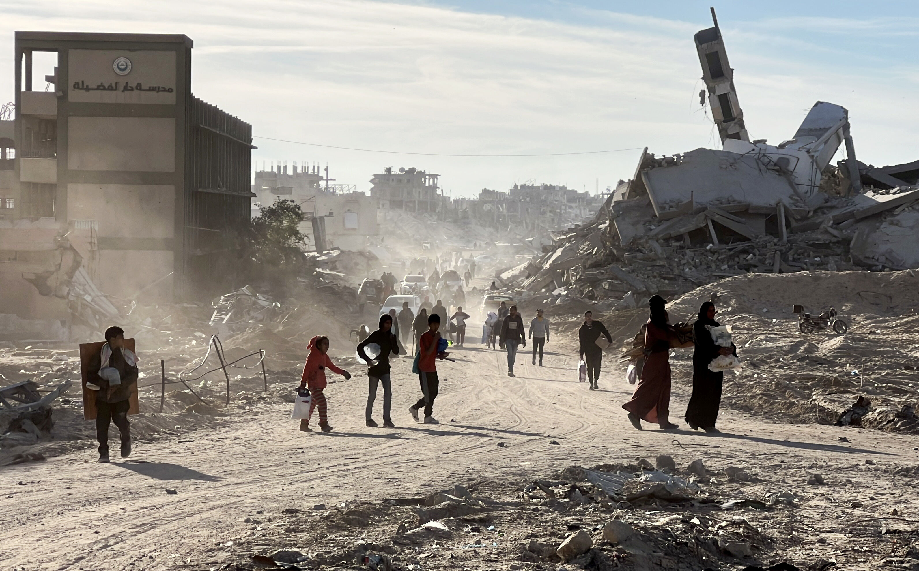 İsrail soykırımından geriye yıkım kaldı! Refah kentindeki enkaz gün yüzüne çıktı İsrail soykırımından geriye yıkım kaldı! Refah kentindeki enkaz gün yüzüne çıktı - 2. Resim