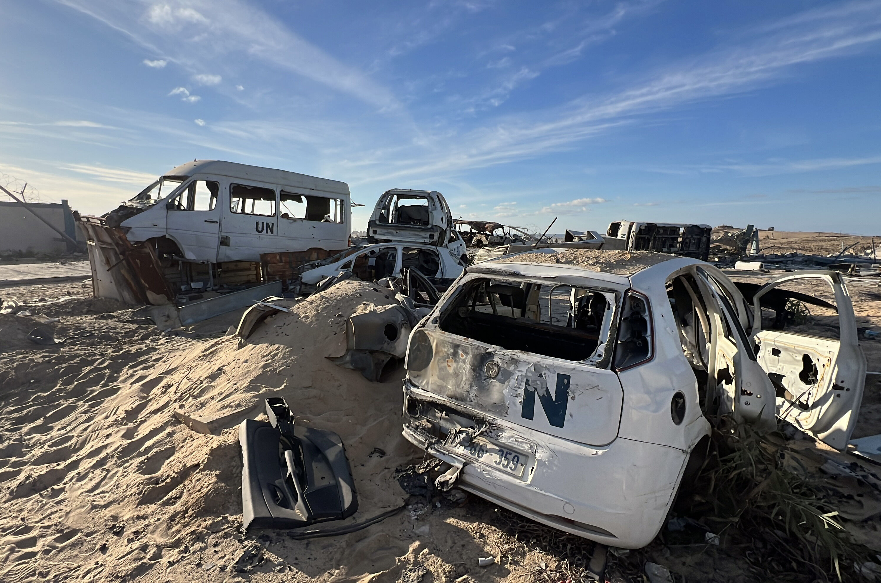 İsrail soykırımından geriye yıkım kaldı! Refah kentindeki enkaz gün yüzüne çıktı İsrail soykırımından geriye yıkım kaldı! Refah kentindeki enkaz gün yüzüne çıktı - 1. Resim