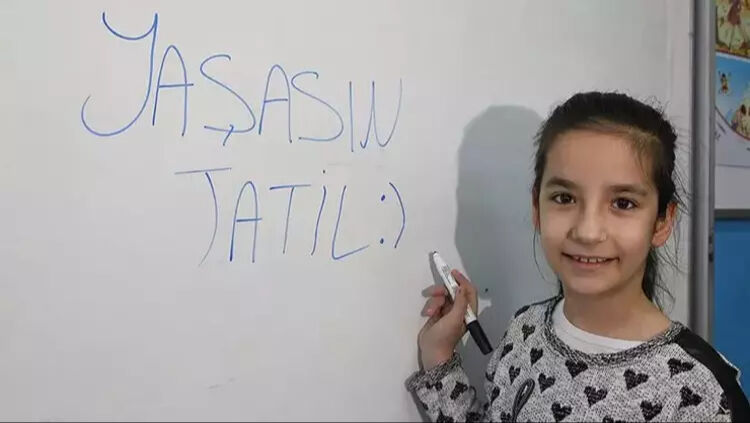 Okullar ne zaman açılacak, 2025 ikinci ara tatil ne zaman başlıyor? MEB tatil takvimini duyurdu! - 3. Resim