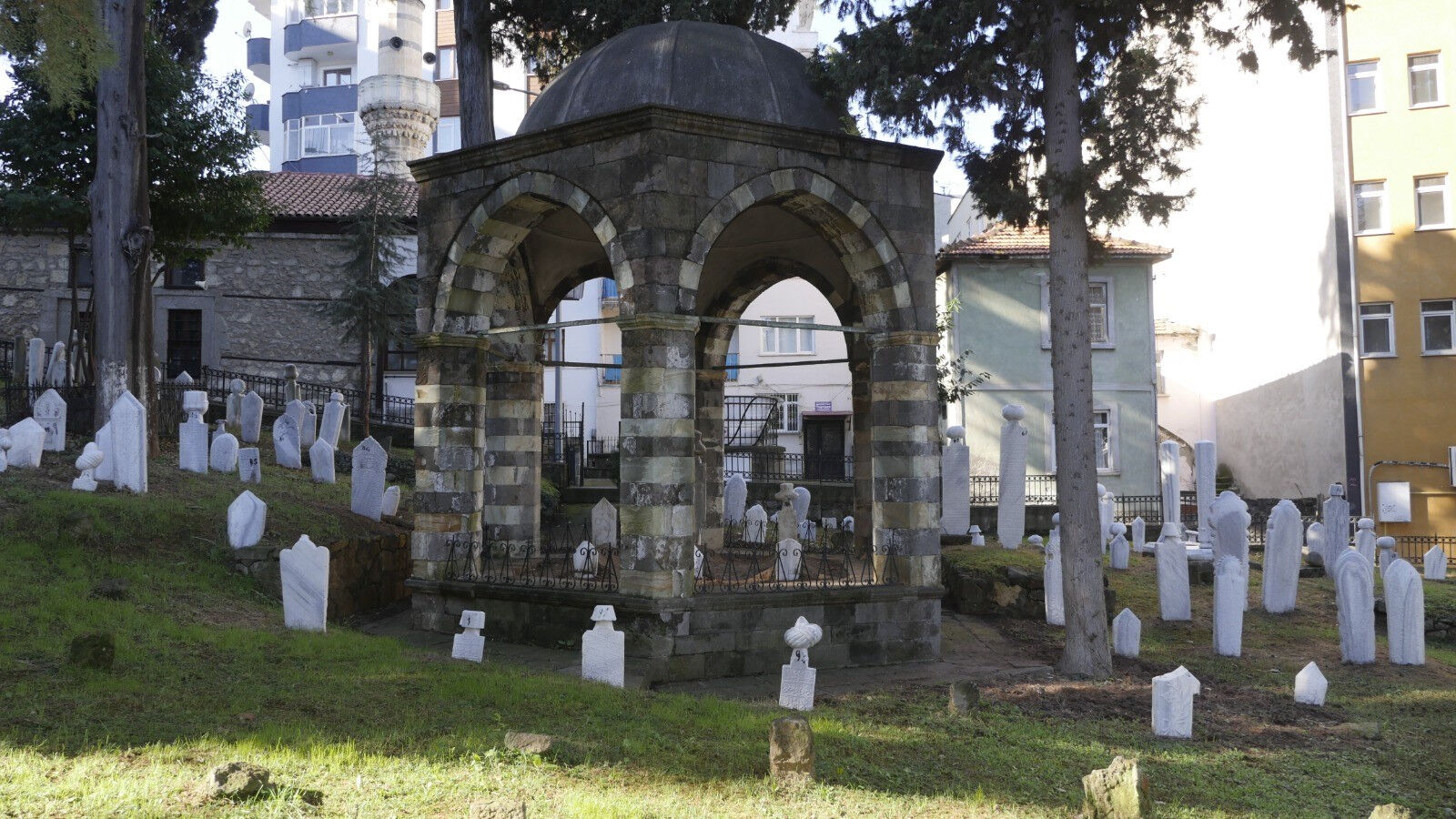 Pilot bölge tamamlandı, tarihi mezar taşları gün yüzüne çıktı Pilot bölge tamamlandı, tarihi mezar taşları gün yüzüne çıktı - 3. Resim