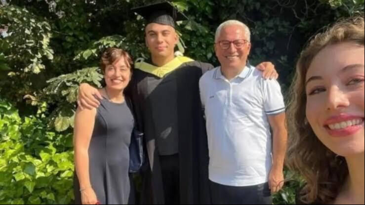 Gazeteci Nedim Türkmen ve ailesi son yolculuklarına uğurlandı... Bolu Kartalkaya'daki otel yangınında hayatını kaybetmişti - 3. Resim