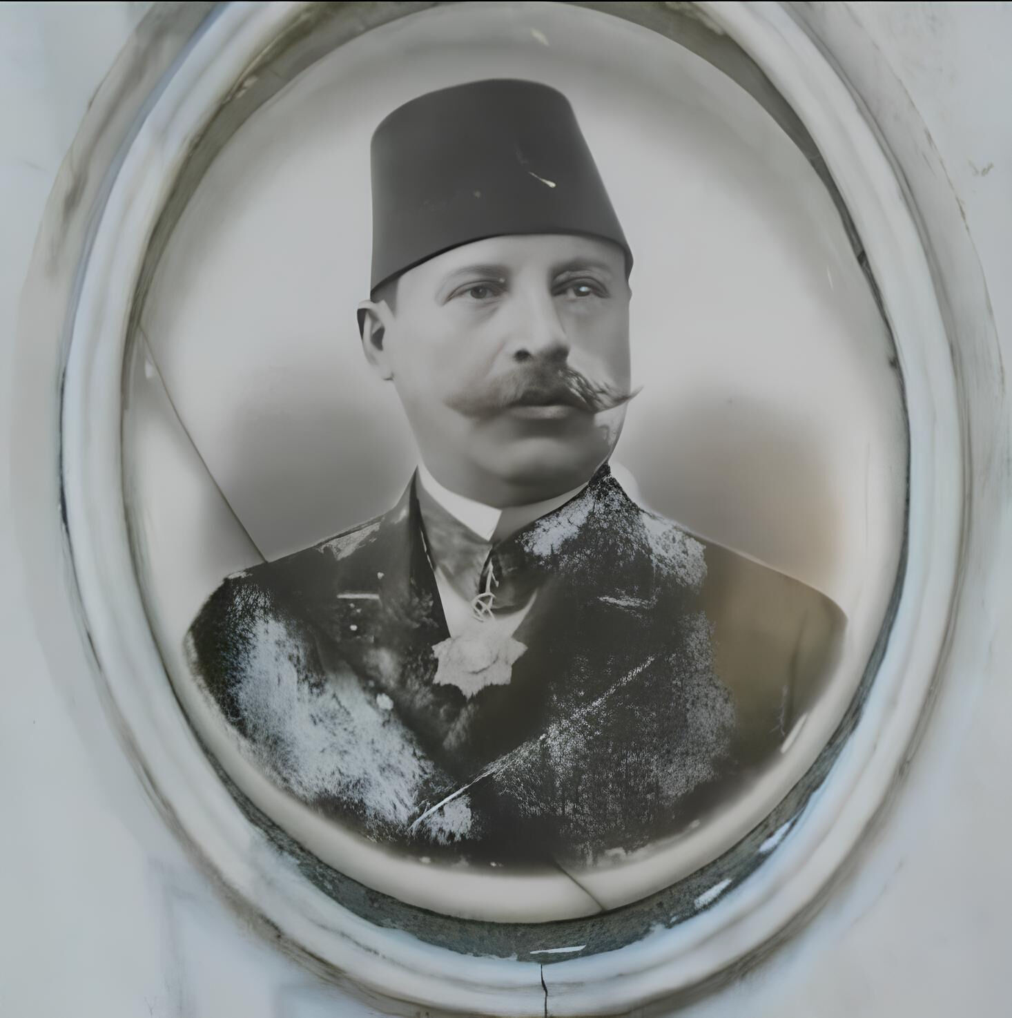 Saray fotoğrafçısının tarihî hikâyeleri! Sébah&Joaillier’nin serüveni roman oldu - 1. Resim