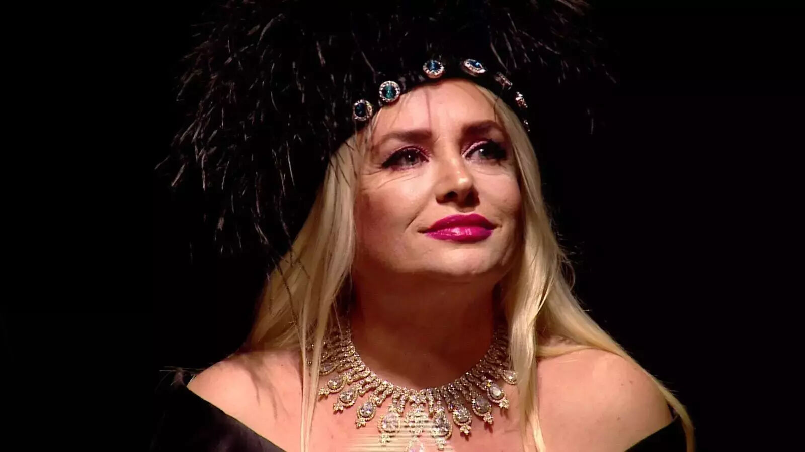 Banu Alkan'dan k&ouml;t&uuml; haber! Hastaneye kaldırıldı: &Ccedil;ok b&uuml;y&uuml;k tehlike.... - 2. Resim