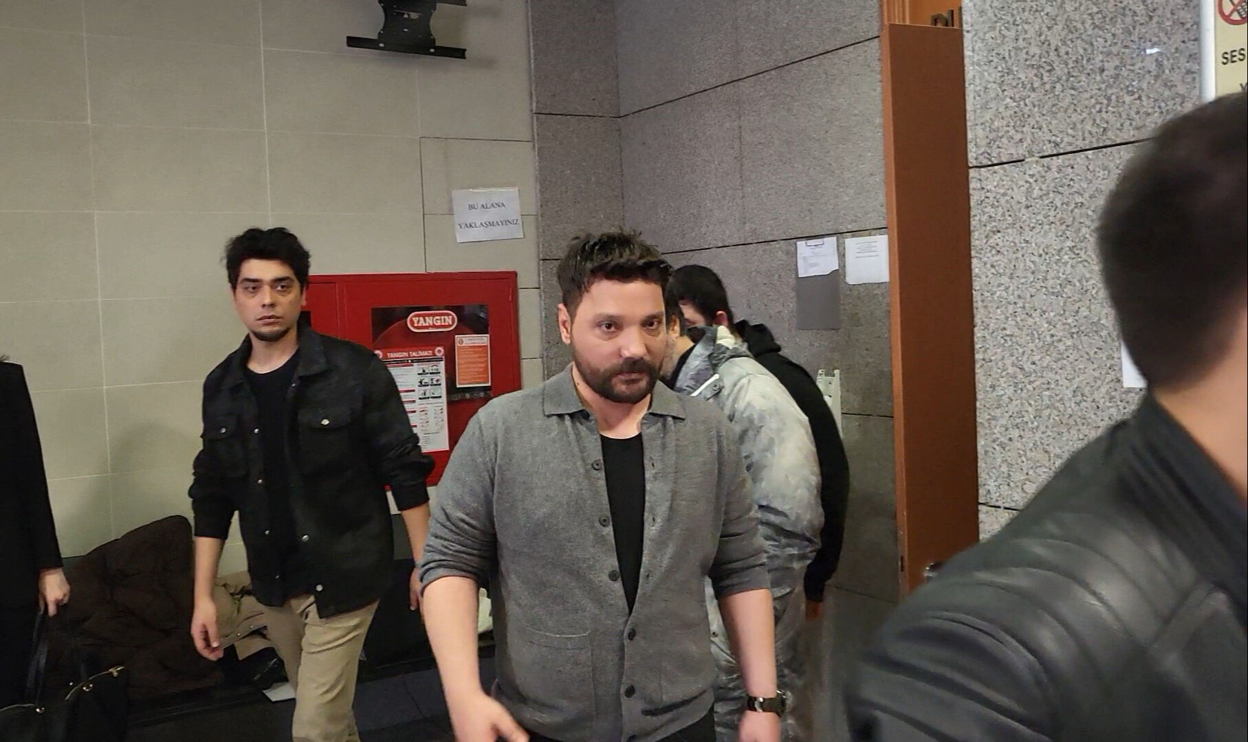 “Barajlar çatladı” paylaşımı yapılmıştı! Oğuzhan Uğur hakim karşında: "300-400 bin..." “Barajlar çatladı” paylaşımı yapmıştı! Oğuzhan Uğur hakim karşında - 1. Resim