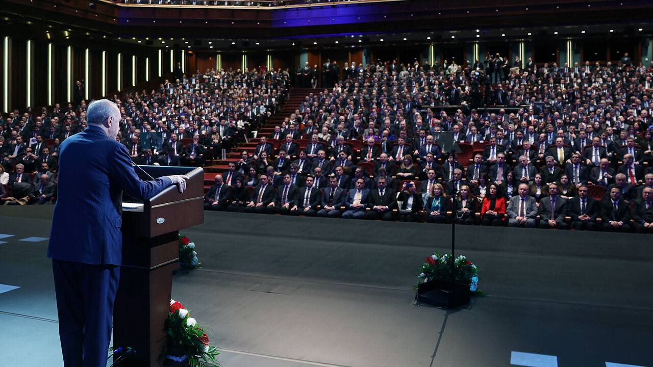 Cumhurbaşkanı Erdoğan yargıda reform maddelerini duyurdu: Duruşmalara 2 ay sınırı, magandalara ceza artışı... - 2. Resim