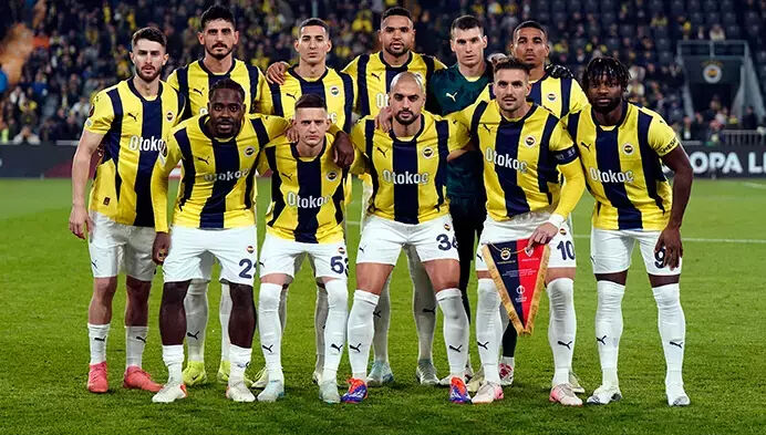 Fenerbahçe Lyon maçı hakemi Simone Sozza kimdir? Fenerbahçe muhtemel 11'ler belli oldu Fenerbahçe Lyon maçı hakemi Simone Sozza kimdir? Fenerbahçe muhtemel 11'ler belli oldu - 3. Resim