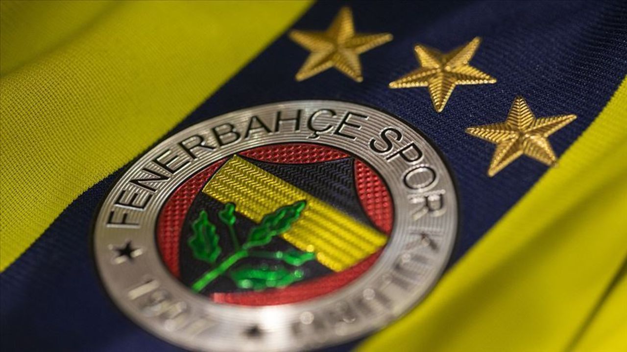 Fenerbahçe&#039;de ayrılık resmen açıklandı! Yıldız oyuncu 1. Lig ekibine imza attı