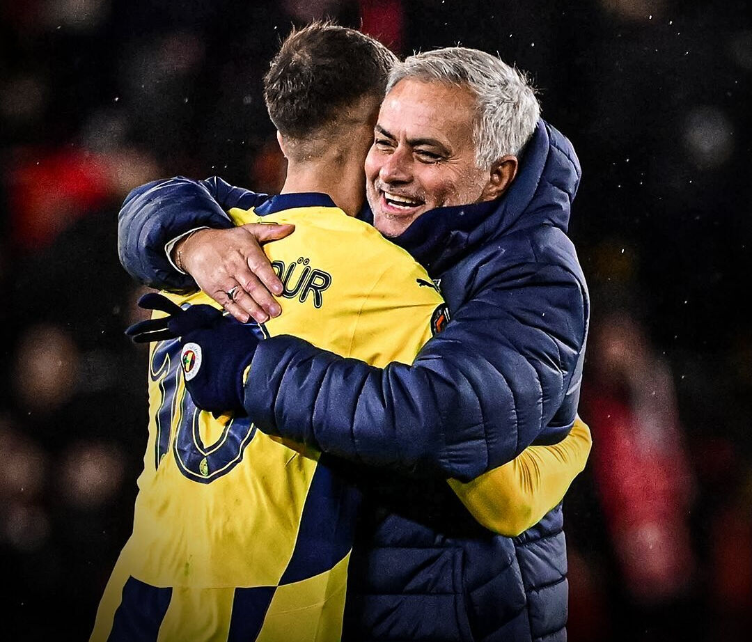 Fenerbahçe'de şoke eden sakatlık! Maça saatler kala açıklandı Fenerbahçe'de şoke eden sakatlık! Maça saatler kala açıklandı - 2. Resim