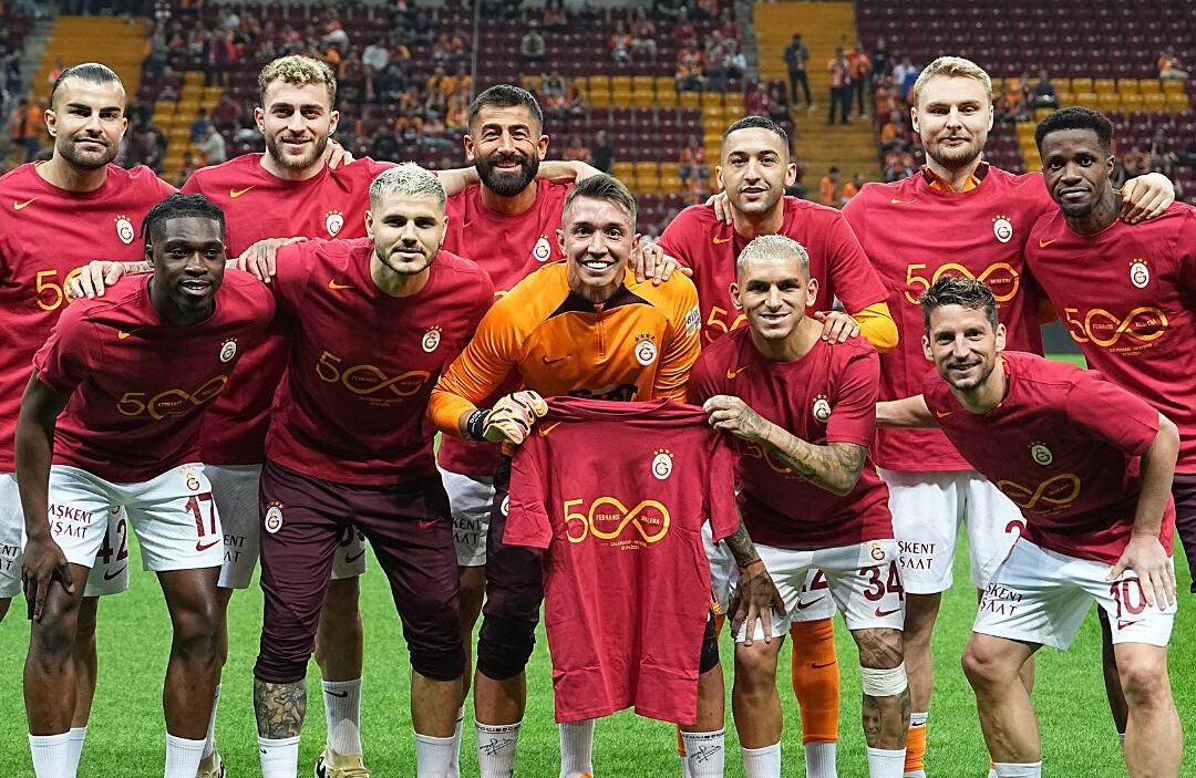 Galatasaray'da Muslera krizi! Sinirli şekilde 'Bitti' hareketi olay olmuştu - 1. Resim