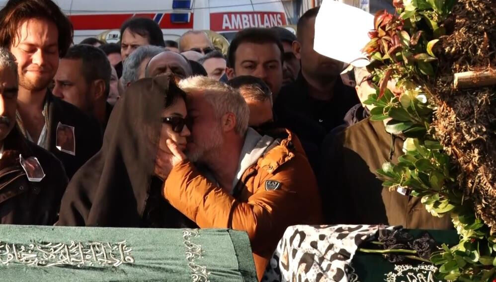 Grand Kartal Otel'den acı telefon! Müge Turan ölmeden önce eşini aradı: Ne olur bizi kurtar, yanıyoruz... - 2. Resim