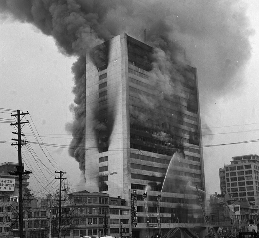 Kartalkaya yangını akıllara acı hatıraları getirdi! İşte dünyanın ve Türkiye'nin en ölümcül otel yangınları - 2. Resim