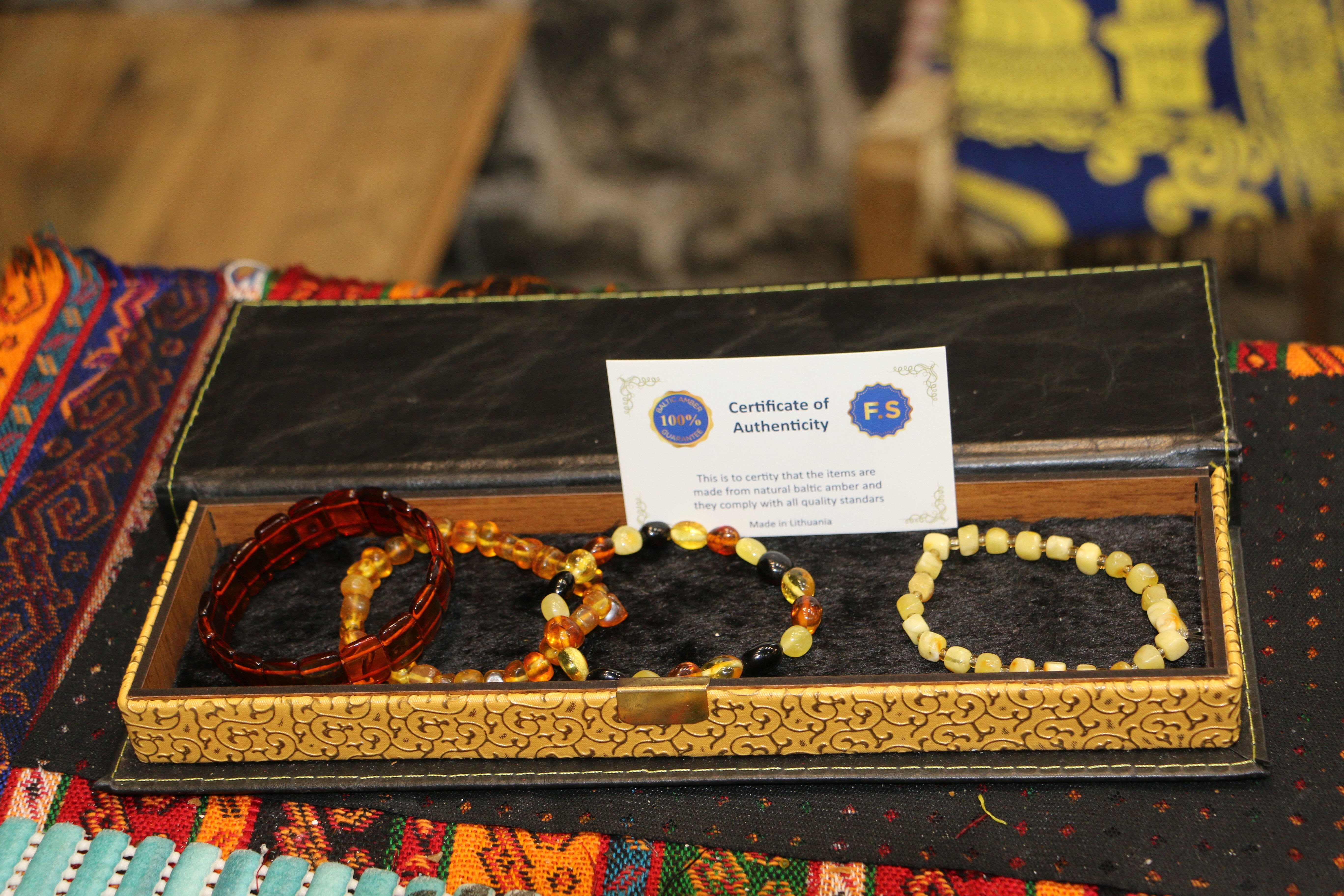 Stres ve birçok hastalığa iyi geldiği söyleniyor! İşte sahte ve gerçek kehribarı ayırt etmenin yolu - 2. Resim