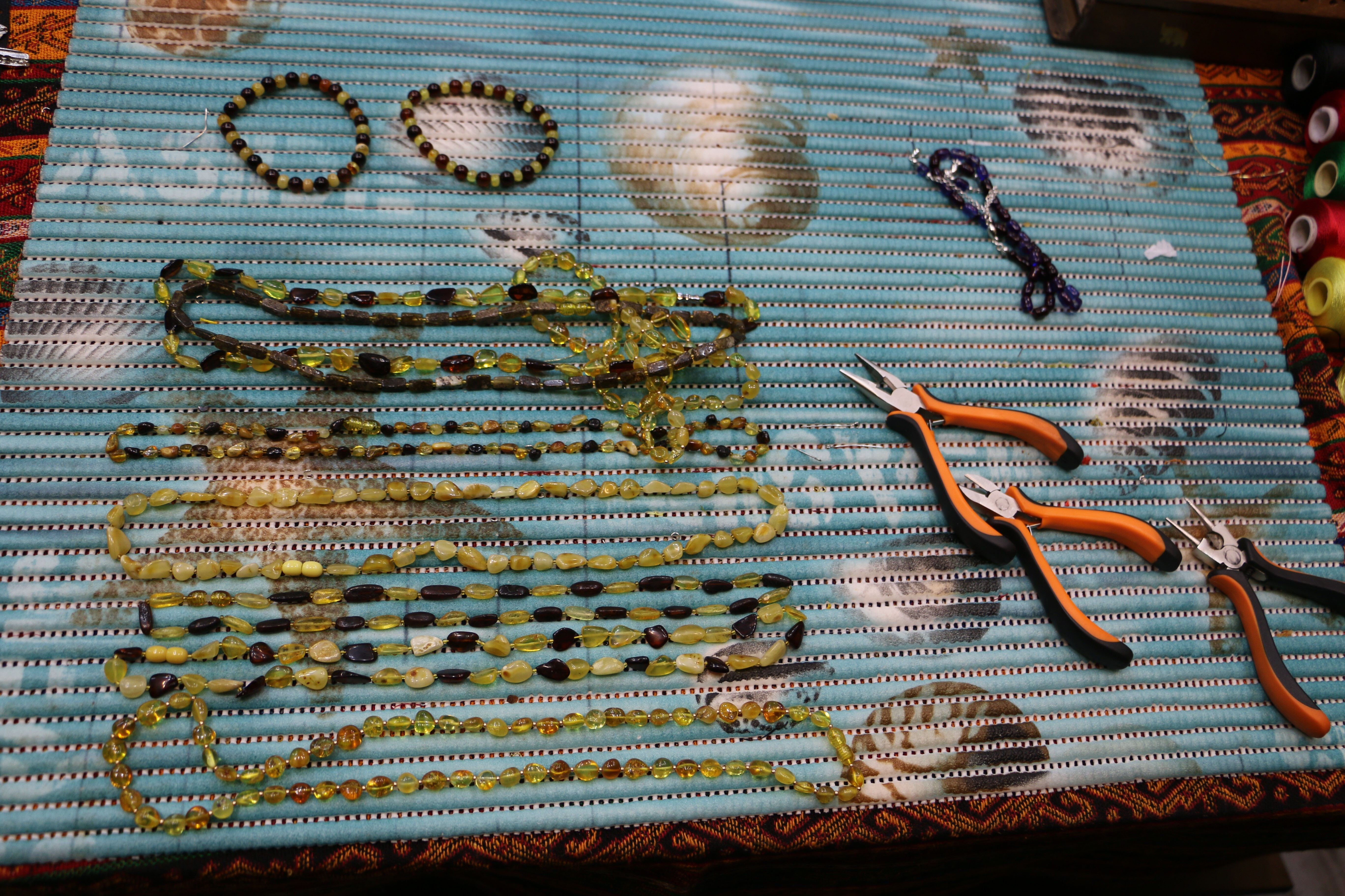 Stres ve birçok hastalığa iyi geldiği söyleniyor! İşte sahte ve gerçek kehribarı ayırt etmenin yolu - 1. Resim