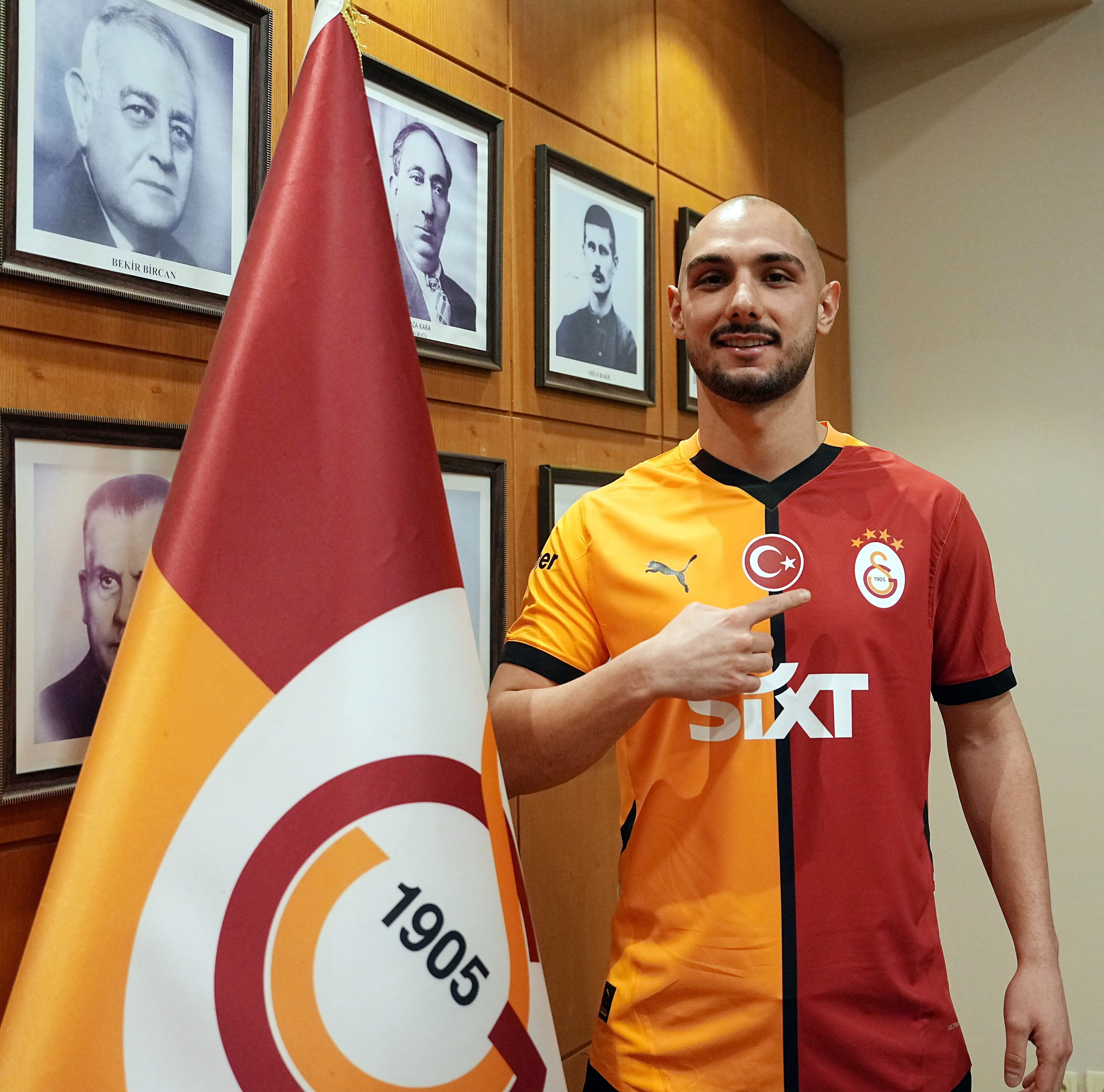 Galatasaray'dan Ahmed Kutucu paylaşımı: Çocukluk aşkına hoş geldin - 3. Resim