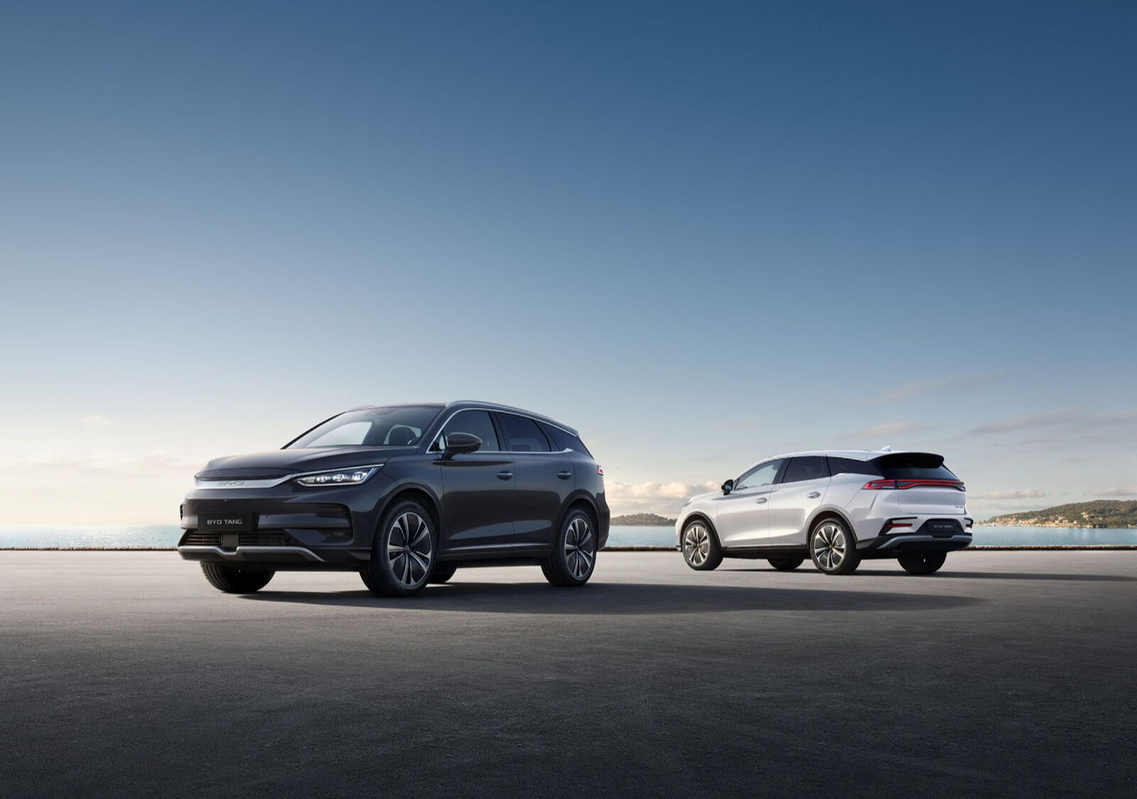 BYD TANG Mart ayında Türkiye'de satışa çıkacak! Yedi koltuklu ve full elektrikli özelliğiyle dikkat çekti Mart ayında BYD TANG Türkiye'de satışa çıkacak! Yedi koltuklu ve full elektrikli özelliğiyle dikkat çekti - 1. Resim