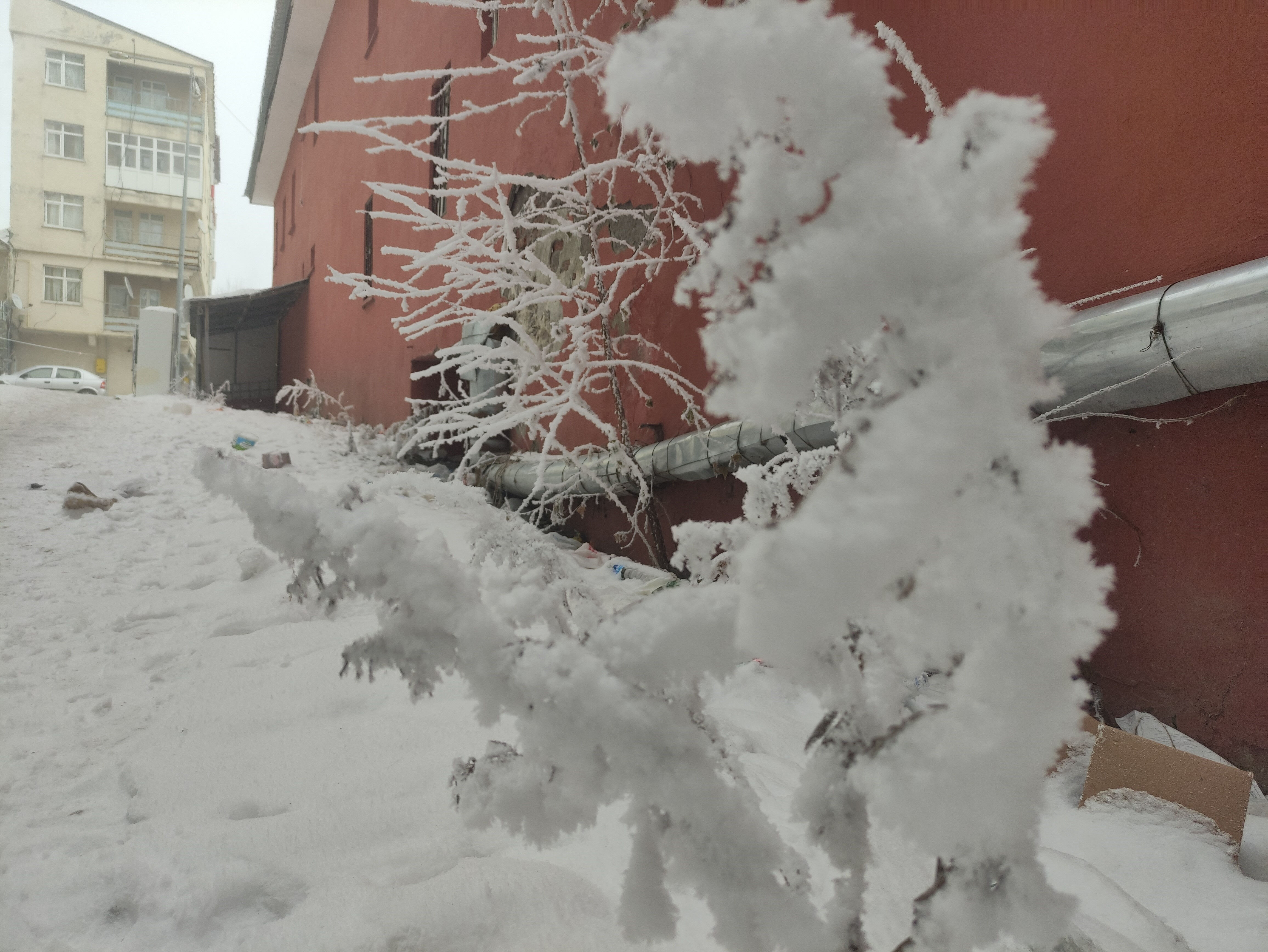 Meteoroloji uyarmıştı! Hava soğudu, kar birden bastırdı - 2. Resim