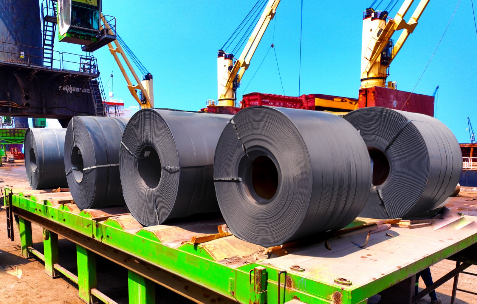 Tosyalı Holding'den 1 milyar dolarlık dev yatırım: Sekiz farklı ilde yapılacak Türk çelik üreticisinden 1 milyar dolarlık dev yatırım: Türkiye'nin sekiz farklı ilinde yapılacak - 1. Resim