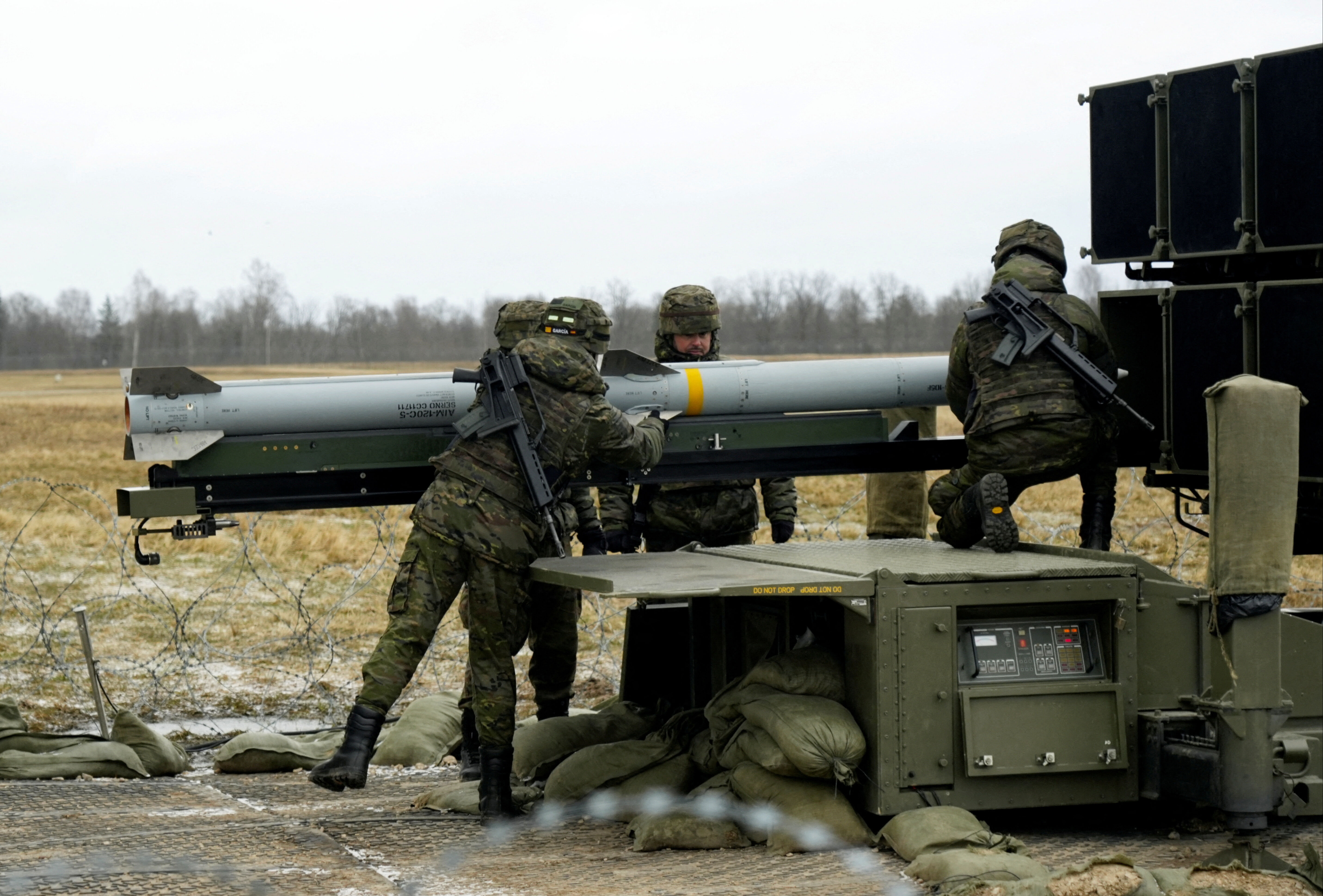 ABD'nin 318.7 milyar dolarla silah ihracatında rekor kırdı! Önemli satışlar arasında Türkiye de var ABD'nin 318.7 milyar dolarla silah ihracatında rekor kırdı! Önemli satışlar arasında Türkiye de var - 1. Resim