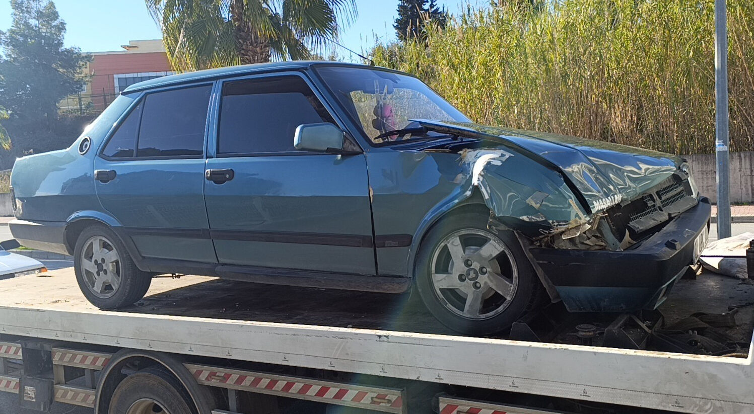 Arızalanan otomobilini iterek götürmeye çalıştı, 2 ayrı kazaya sebep oldu Arızalanan otomobilini iterek götürmeye çalıştı, 2 ayrı kazaya sebep oldu - 2. Resim