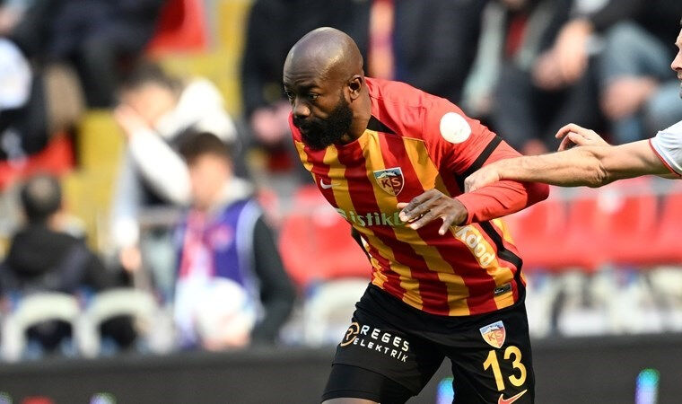 Bahoken takım arkadaşına tokat attı! Kayserispor maçında şoke eden olay - 2. Resim