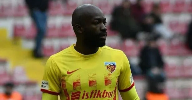 Bahoken takım arkadaşına tokat attı! Kayserispor maçında şoke eden olay - 3. Resim