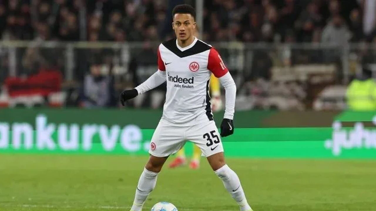 Galatasaray'dan stoper çıkartması! 4 savunmadan biri kadroya katılacak Galatasaray'dan stoper çıkartması! 4 savunmadan biri kadroya katılacak - 2. Resim