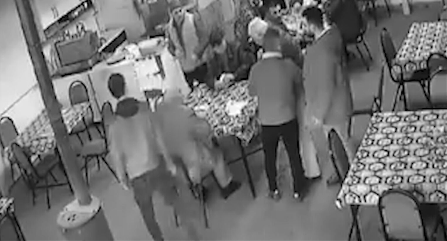 Heimlich manevrası yine hayat kurtardı Heimlich manevrası yine hayat kurtardı - 1. Resim