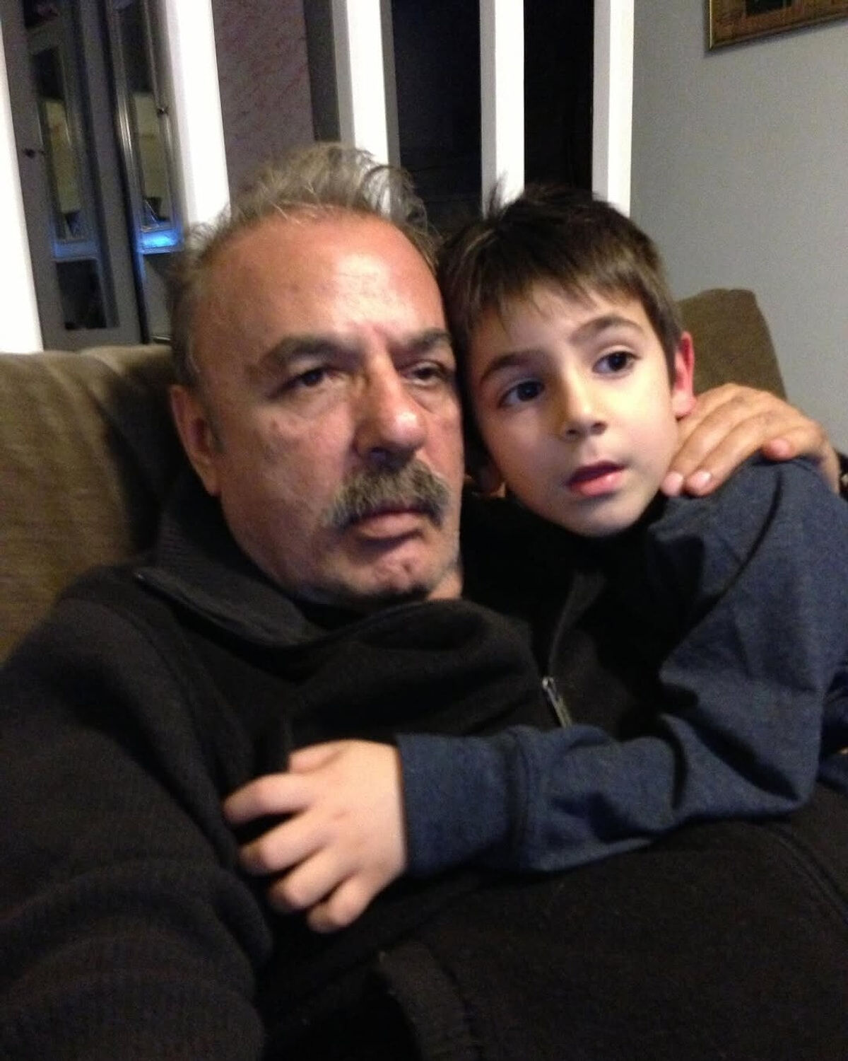 Ferdi Tayfur'un gözlerden uzak büyüttüğü oğlu  dikkat çeken paylaşım - 3. Resim