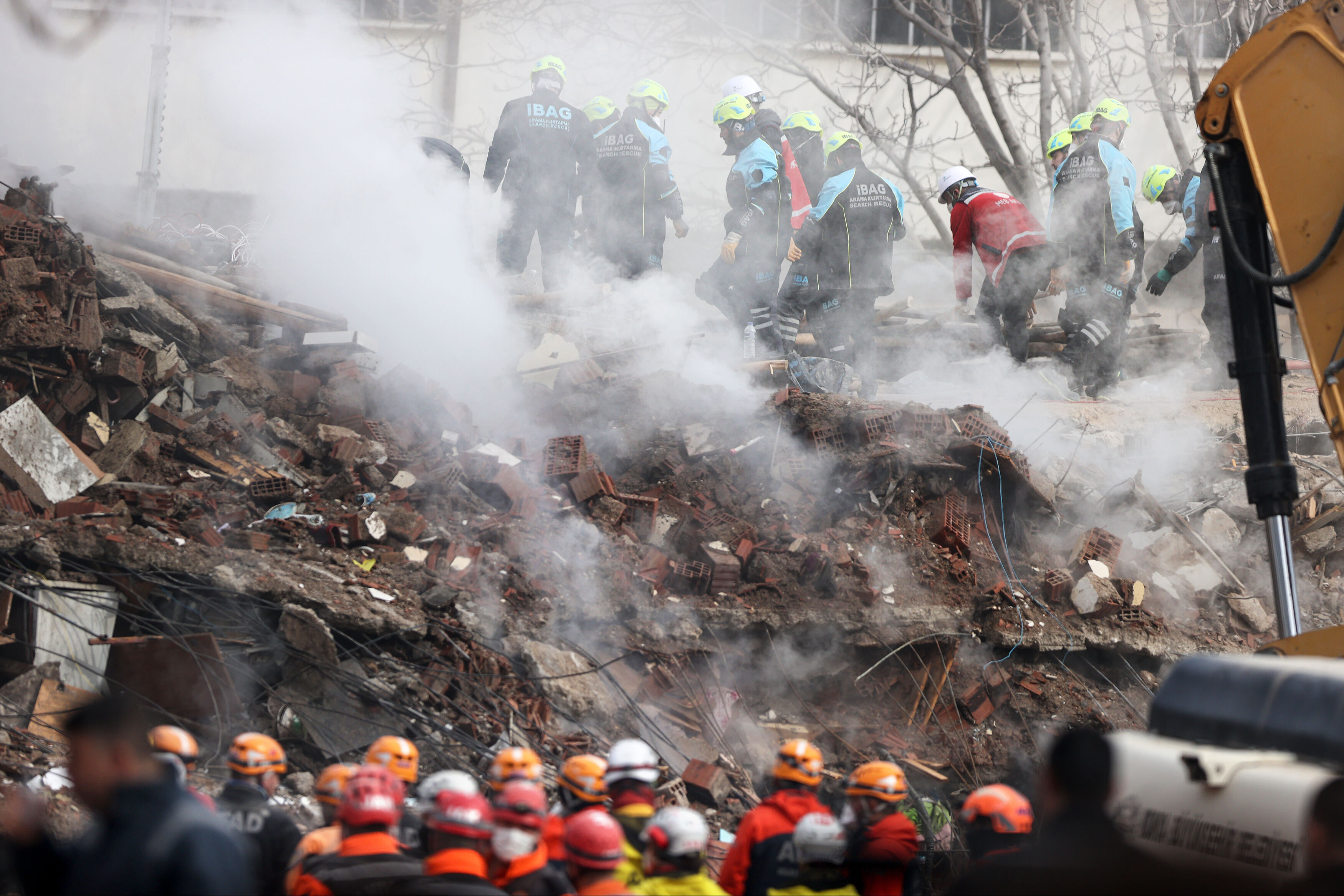Konya'da kesik kolon cinayeti! Binadaki dükkân sahibi ve kiracıları gözaltında - 1. Resim