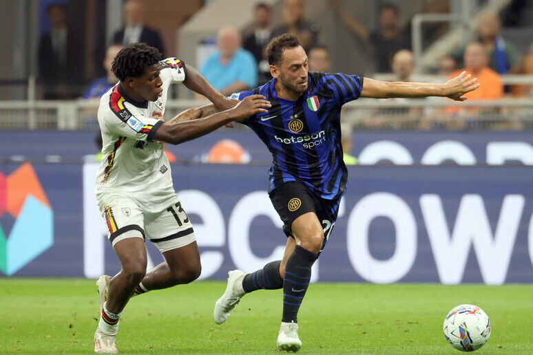 Lecce Inter maçında Hakan Çalhanoğlu ilk 11'de oynayacak mı? Lecce Inter hangi kanalda, ne zaman, saat kaçta başlayacak? - 3. Resim