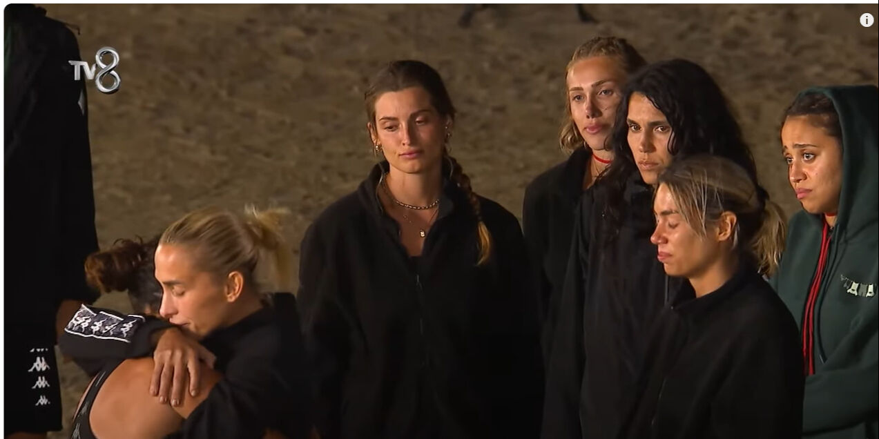 Survivor'da adaya veda eden isim belli oldu! Herkesi şaşırttı Survivor'da adaya veda eden isim belli oldu! Herkesi şaşırttı - 2. Resim