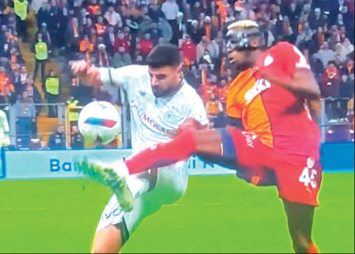 Zar zor Victor!.... Galatasaray Konyaspor’u Osimhen'in tek golüyle mağlup etti Zar zor Victor!.... Galatasaray Konyaspor’u Osimhen'in tek golüyle mağlup etti - 3. Resim