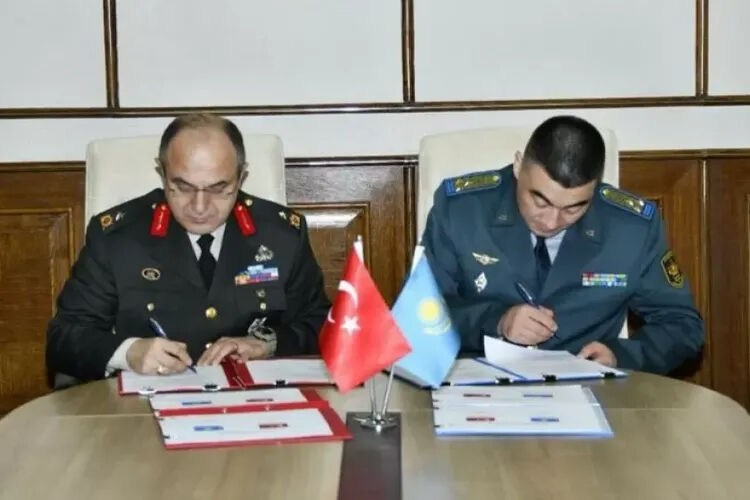 Ankara ve Astana el sıkıştı: Türkiye ve Kazakistan’dan stratejik savunma anlaşması! - 1. Resim
