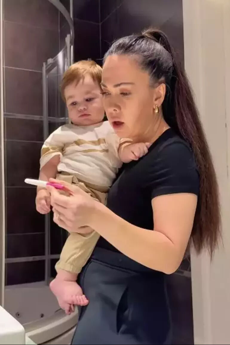 Daha yeni doğum yapmıştı! Ünlü fenomen Özlem Öz 5. kez hamile olduğunu duyurdu - 2. Resim