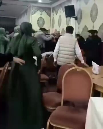 En mutlu günleri kabusa döndü! Düğündeki istek ortalığı savaş alanına çevirdi - 1. Resim