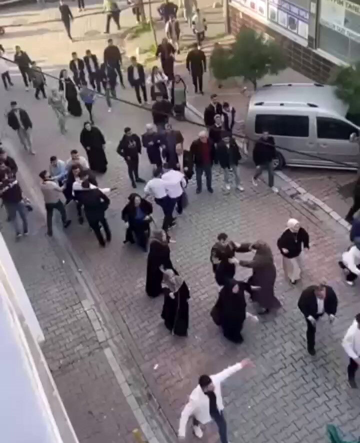 En mutlu günleri kabusa döndü! Düğündeki istek ortalığı savaş alanına çevirdi - 2. Resim