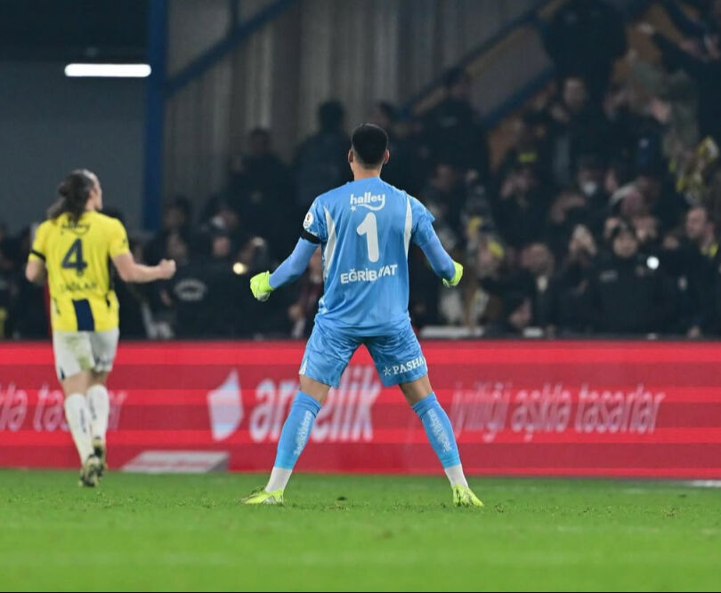 İrfan Can Eğribayat kimdir? Açıklamalarıyla gündeme bomba gibi düştü - 1. Resim