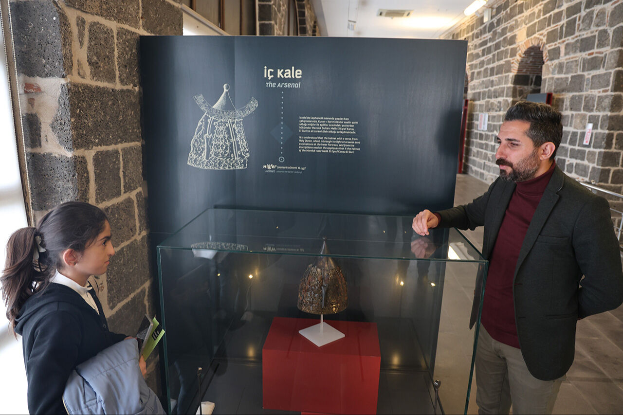 Son Memlük Sultanı Kansu Gavri'nin miğferi burada sergileniyor: - 1. Resim