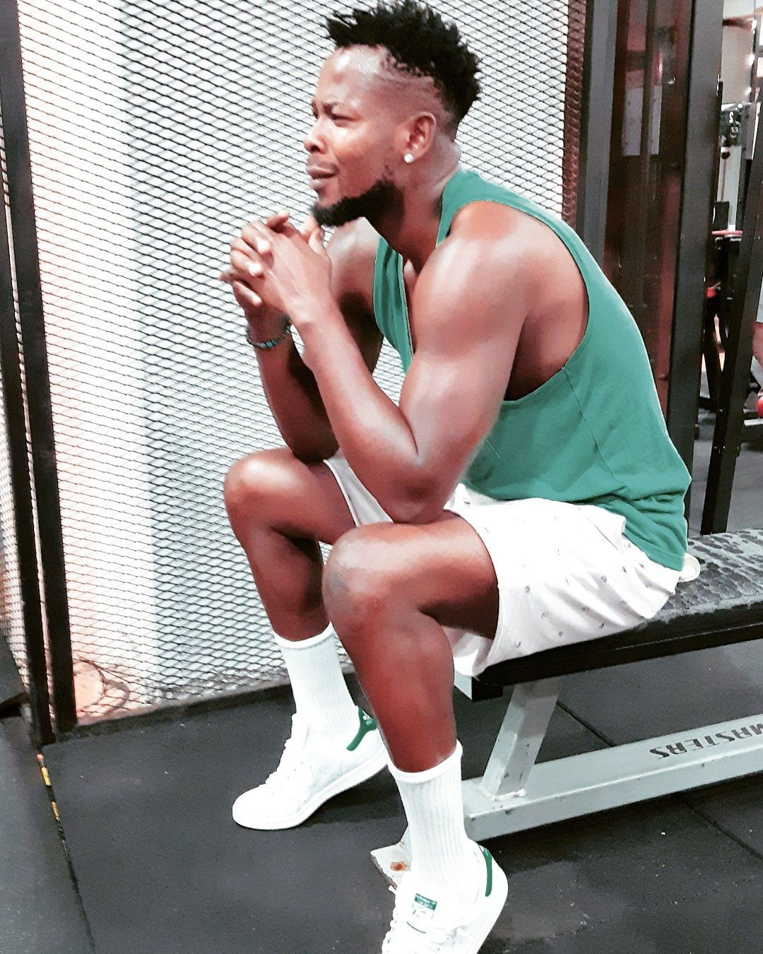 Türkiye'de 14 farklı takımda oynadı, vatandaşlık aldı! Nijeryalı eski futbolcudan milyonlarca liralık vurgun  - 3. Resim