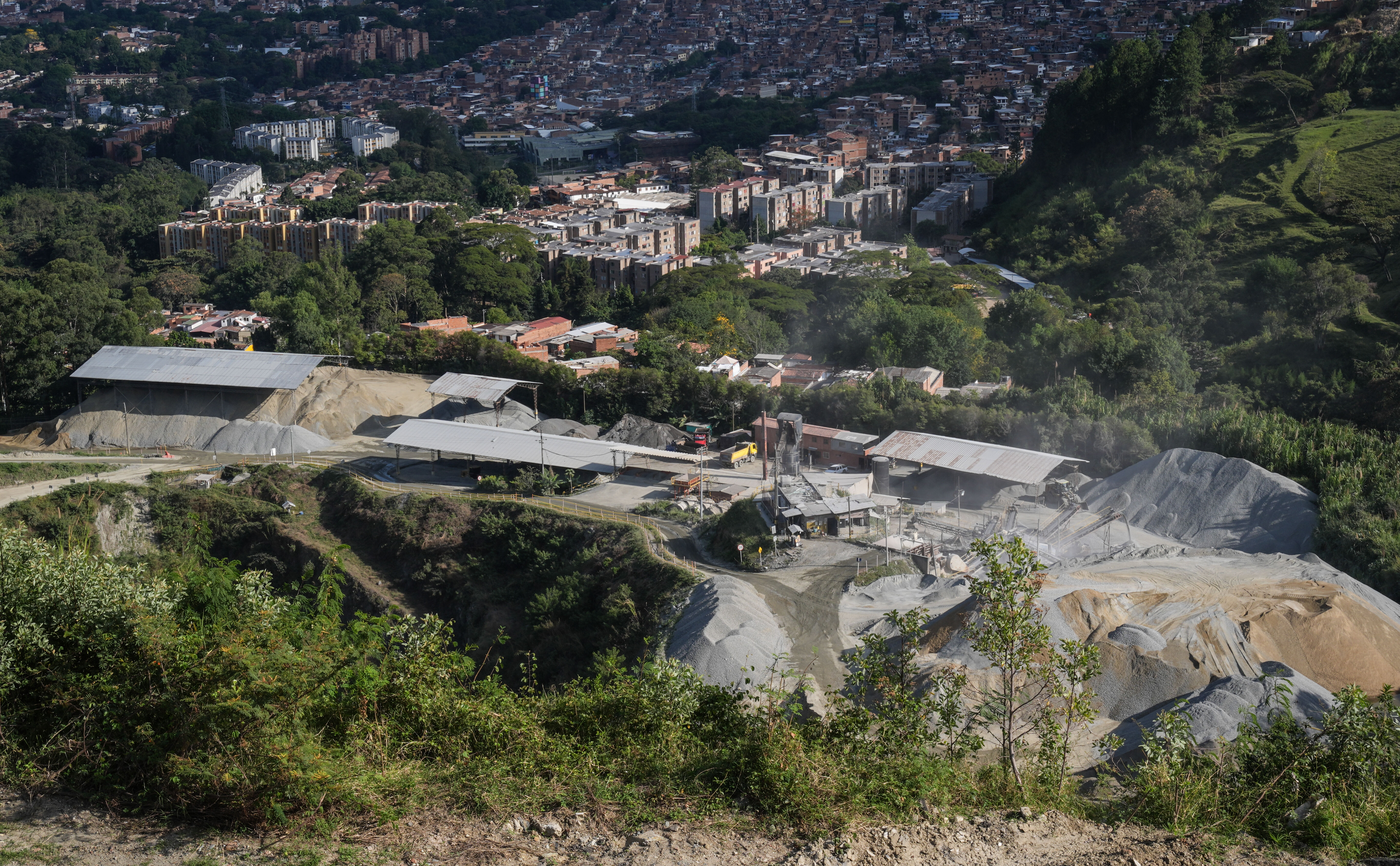 Ülkenin en büyük toplu mezarında bulundu! Tüm gözler kazıdan çıkacak bulgularda Ülkenin en büyük toplu mezarında bulundu! Tüm gözler kazıdan çıkacak bulgularda - 1. Resim
